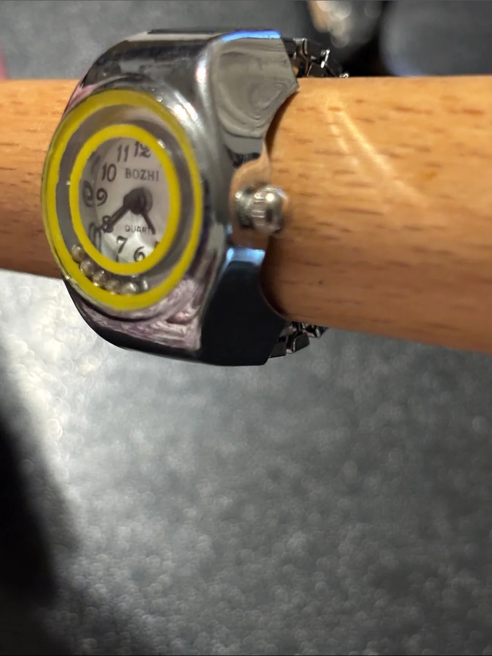Bozhi Yellow Accent Women's‎ Ring Watch - Silver Tone